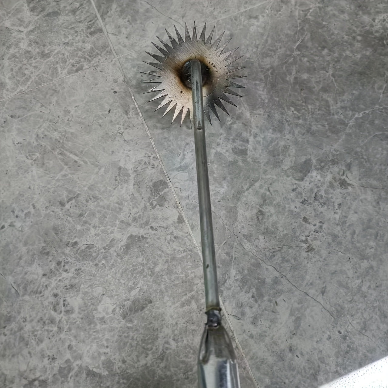 1pc Uprooting Weeding Tool, Forged Weeder Rake, Hand Weeder Tool For Gardening, Patio, Garden Path For Weeding, Soil Loosening, Digging, Hand Tool