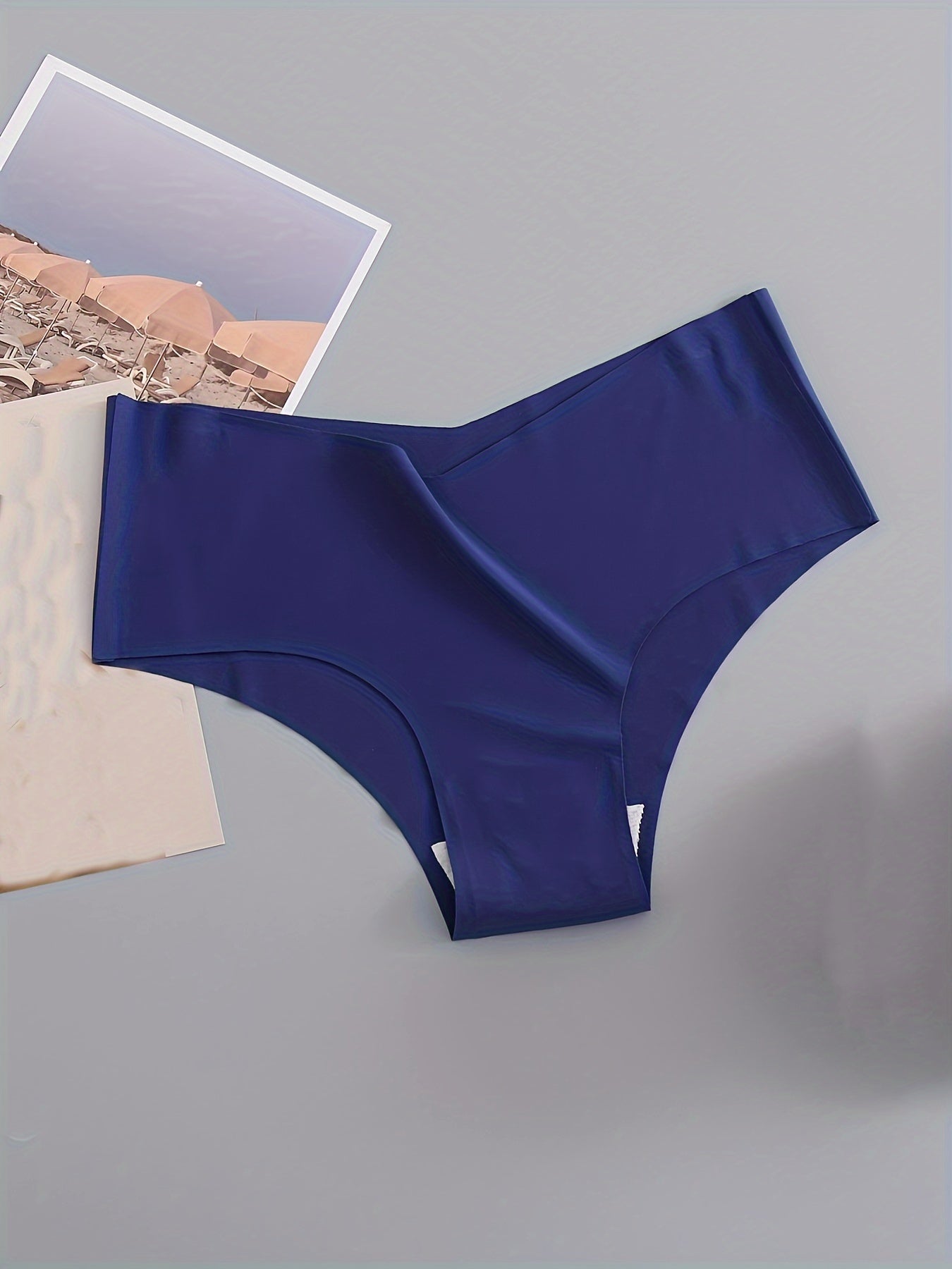 Set of Four Seamless Women'S Triangle Panties for Comfortable Sports Wear.