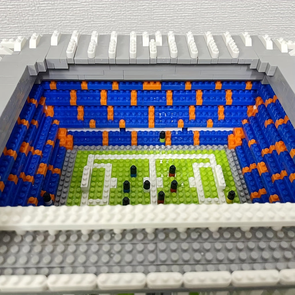 iBLOCK Real Madrid Stadium Building Model Set Micro Block Set Famous Architectural Toys Gifts (4575 Pcs)