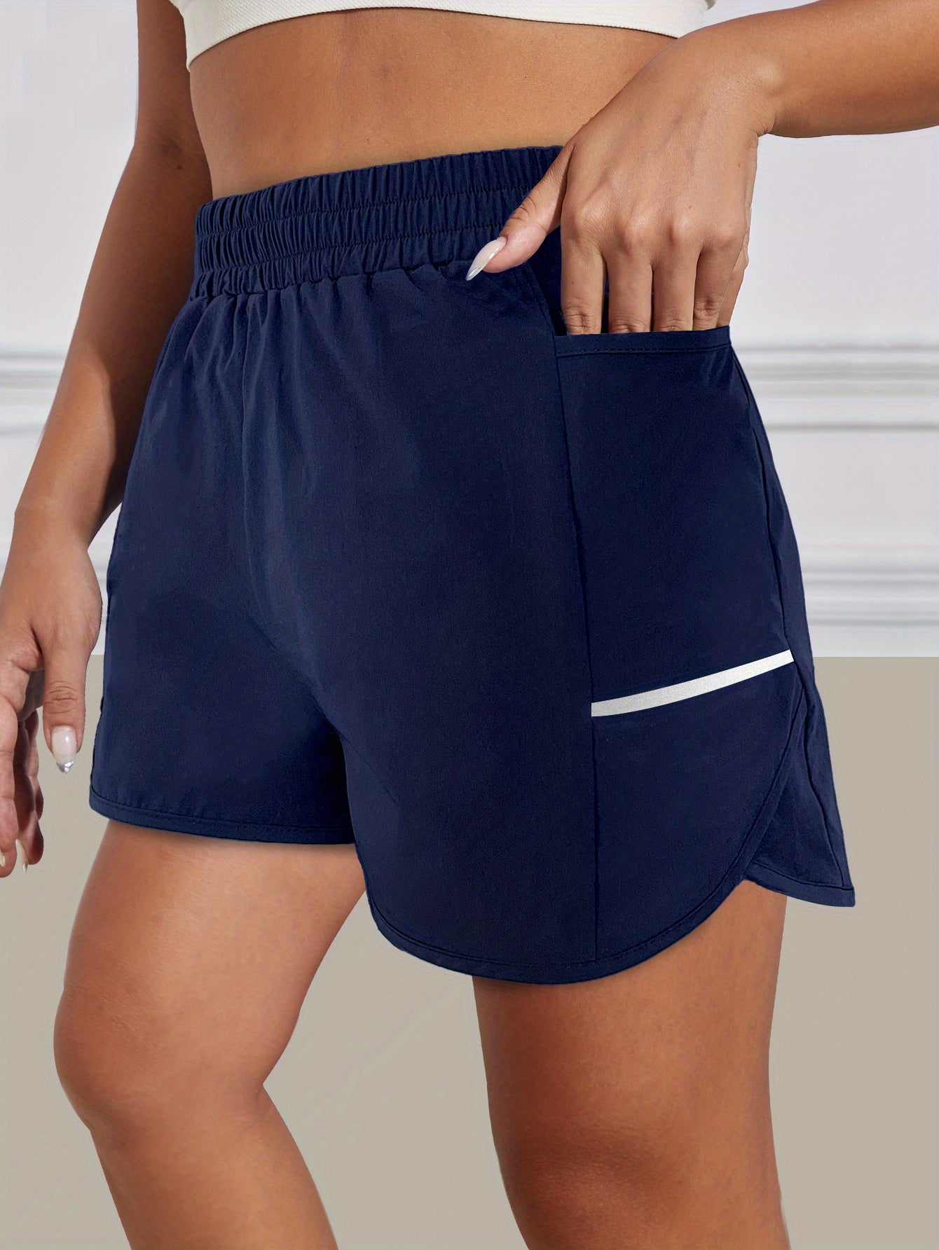 Women's Sports Shorts With Phone Pocket, Elastic Waist Quick Drying Running Shorts, Women's Activewear