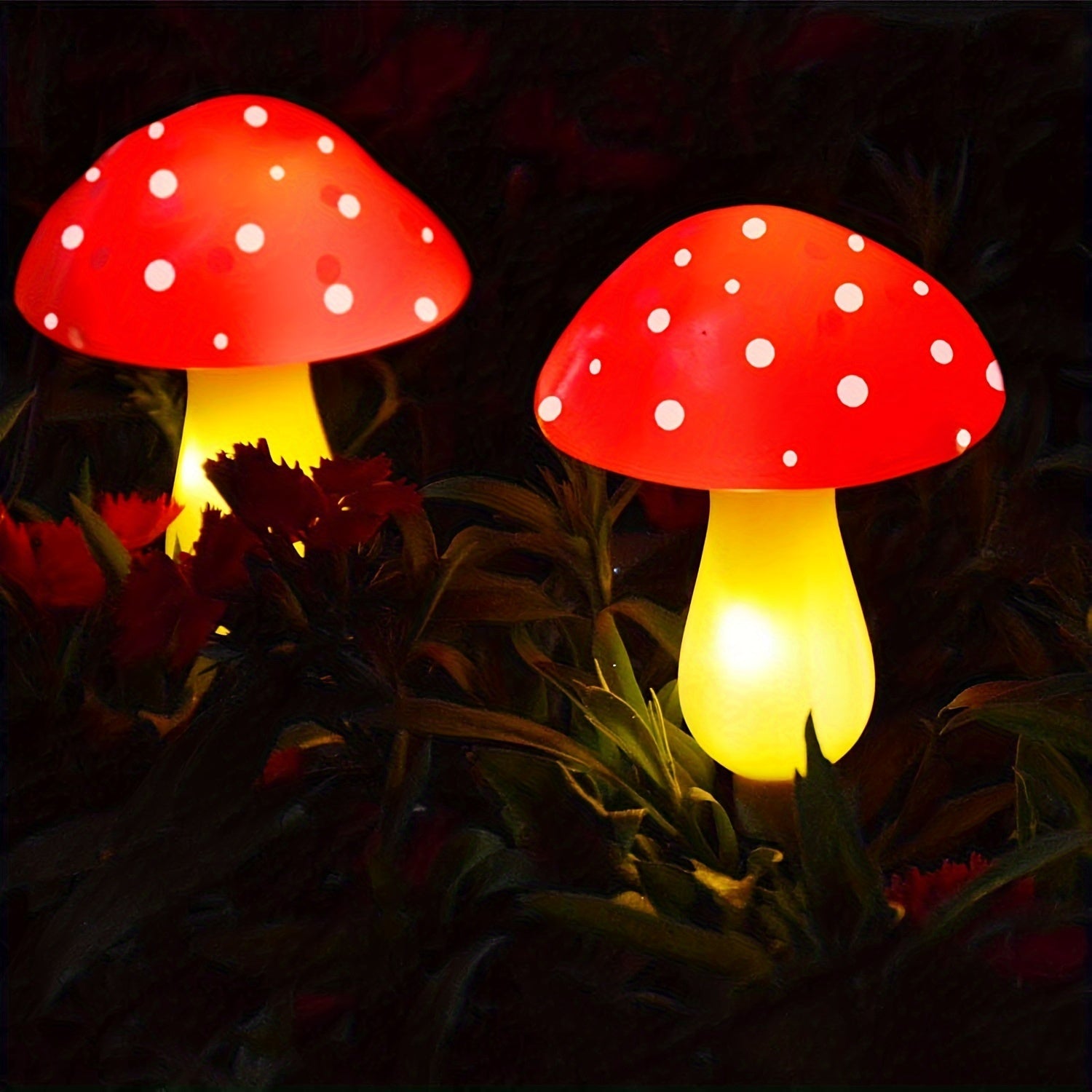 Set of 6 Solar Mushroom Lights for Garden Decorations, Outdoor Solar Red Mushroom Light for Yard Pathway Grave Decor