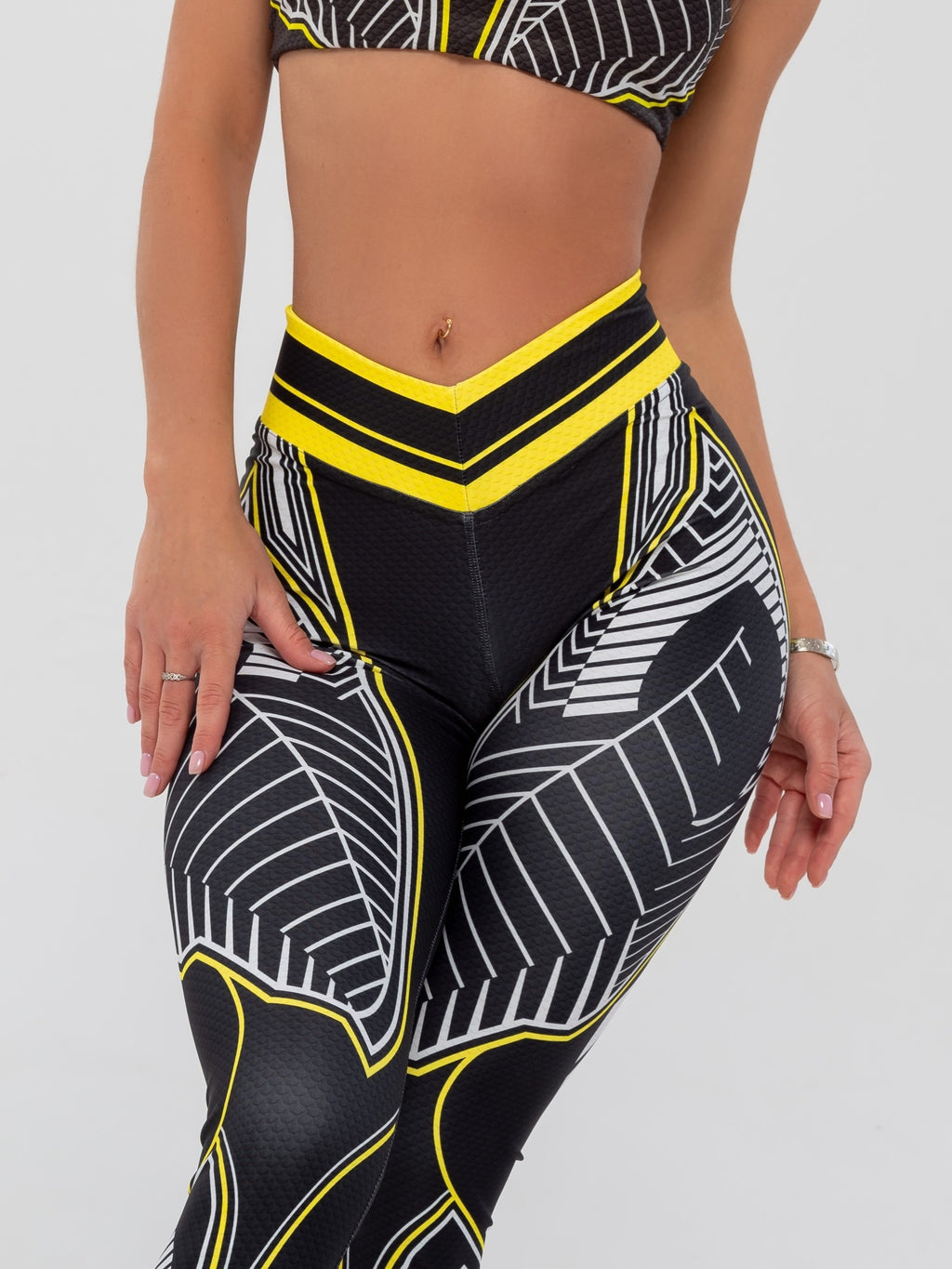 High Waist Butt Lifting Seamless Yoga Leggings - Sweat Absorbing Sports Casual Slim Tight Pants for Women