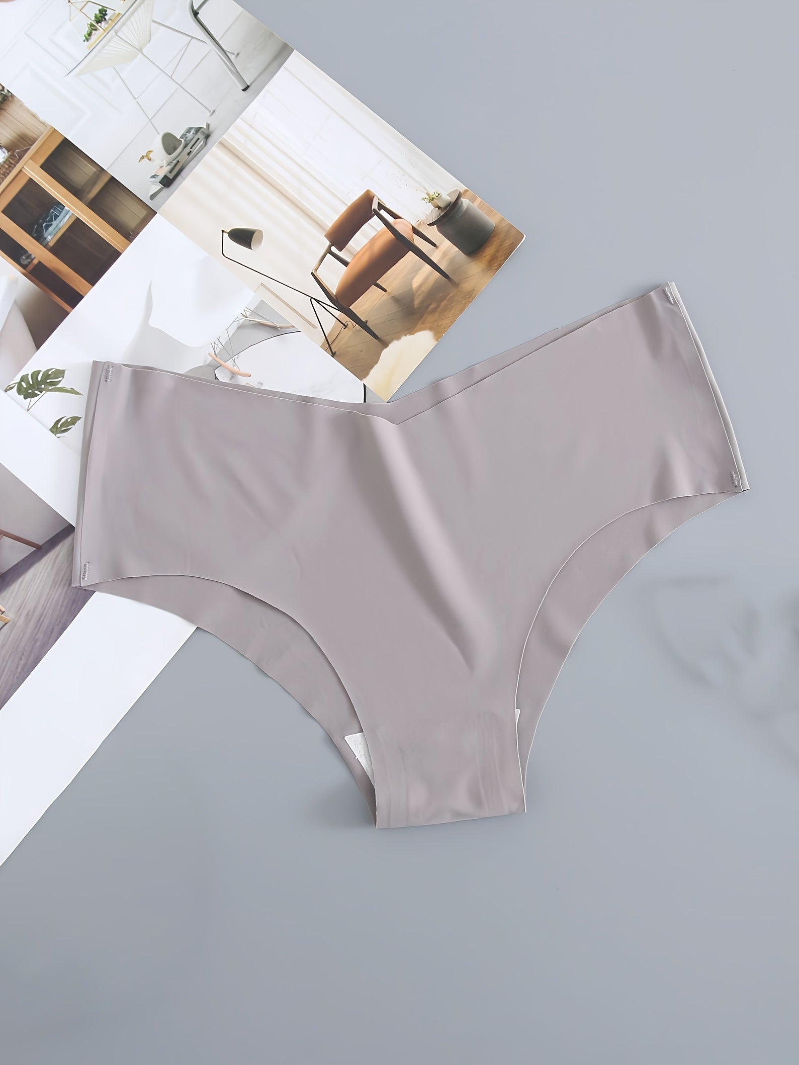 Set of Four Seamless Women'S Triangle Panties for Comfortable Sports Wear.