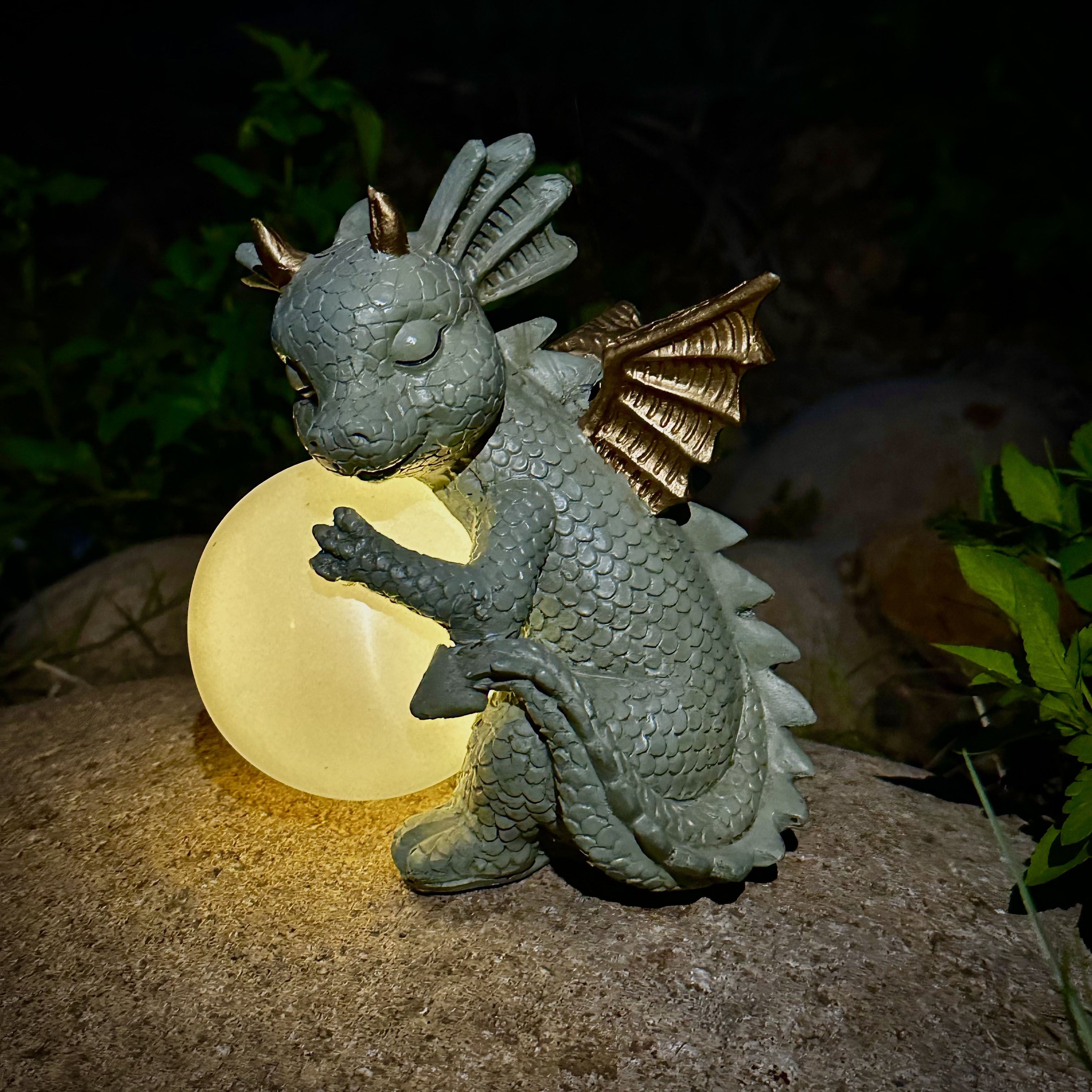 XXOASIS Solar-Powered Dinosaur Holding Light Statue - Whimsical Resin Garden Ornament with Illuminated Feature, Rechargeable via Outdoor Lawn Decoration, Dinosaur Room Decor