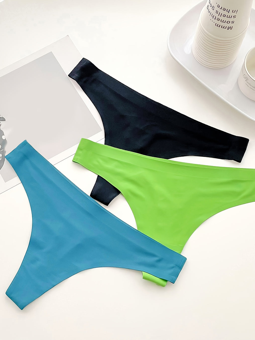 Seven-Pack Thin Breathable Comfortable Seamless Low-Rise Thong Panties, Smooth Fit Minimalist Design Lightweight Fabric, Vstring Panties Noshow Panties, Women's Essentials, 7P7008#, Casual Attire