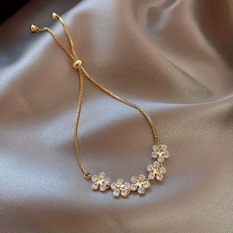 [Shiny Bracelet] Shiny Synthetic Zirconia Copper Adjustable Flower Beaded Chain Bracelet Inlaid | Hand Jewelry Decor for Women