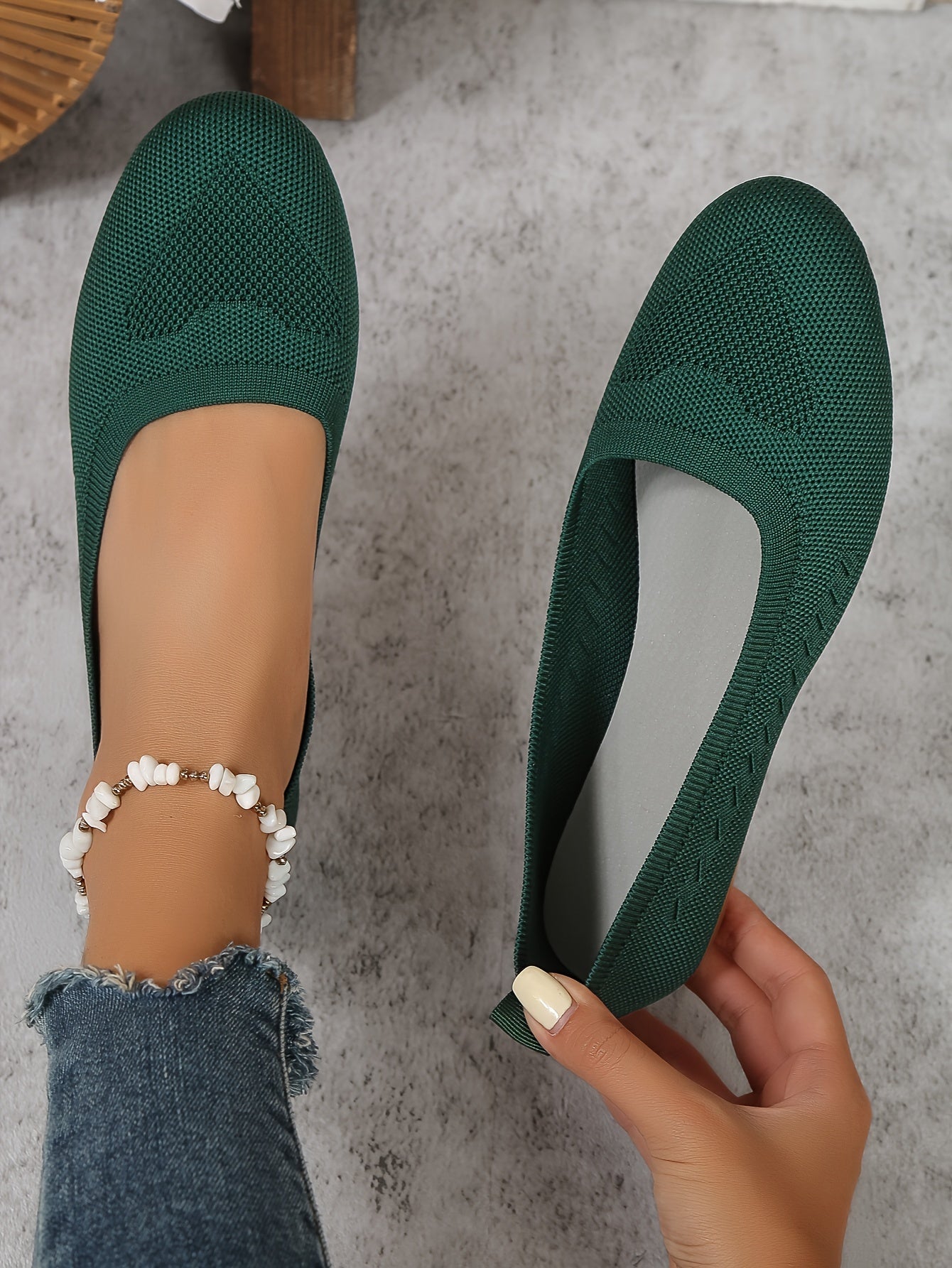 Four Seasons Large Size Women's Shoes New Breathable Casual Flat Soft Sole Comfortable Anti-slip Slip-on Lazy Shoes