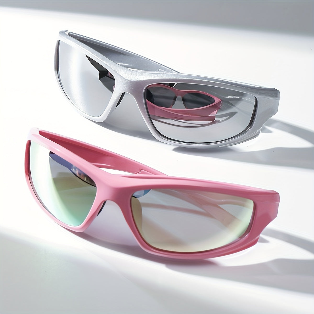 2pcs Wrap Around Sports Fashion Glasses For Women Men Y2K Mirrored Outdoor Sun Shades For Driving Hiking Travel