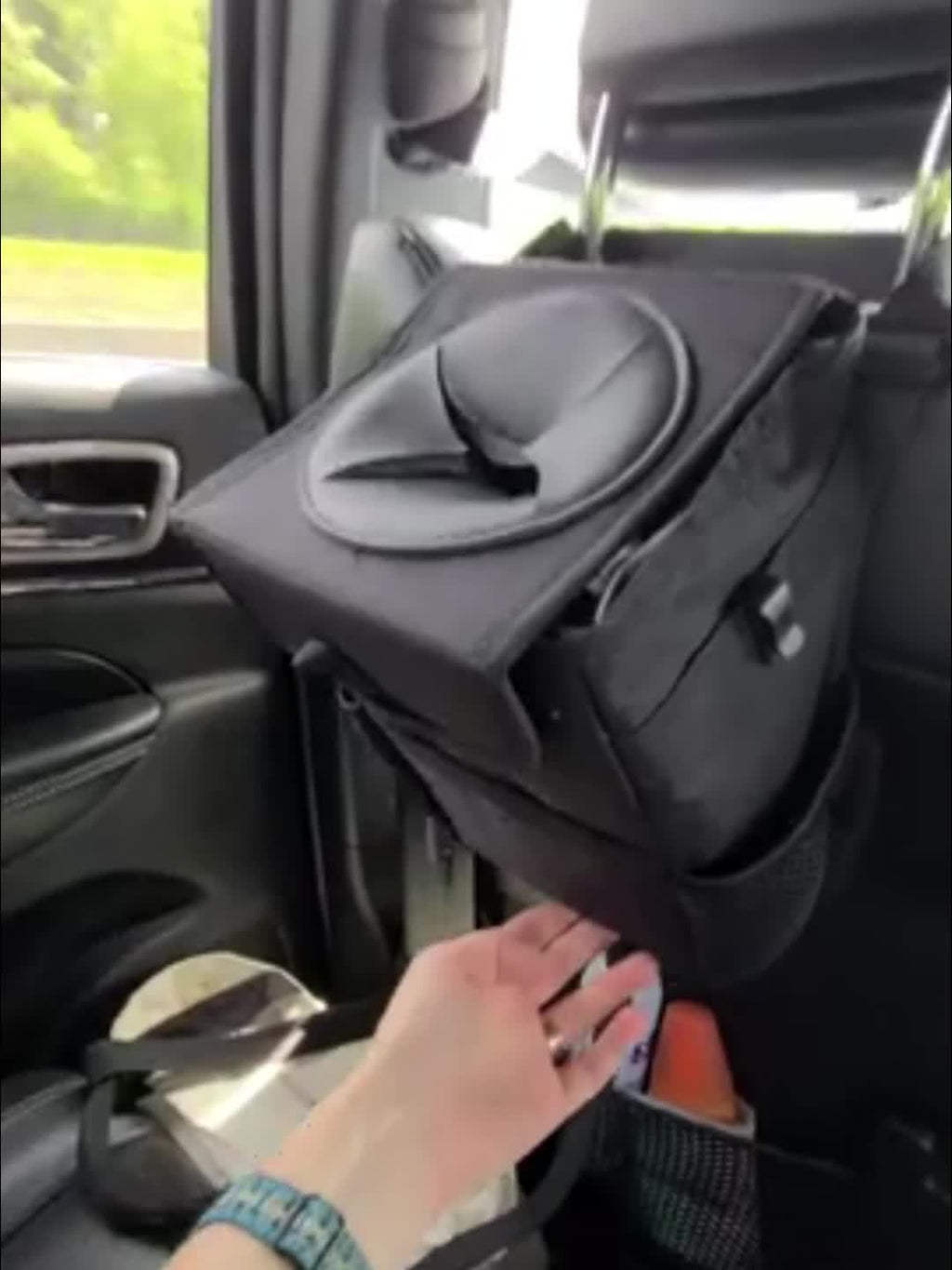 Zukmi Car Trash Can with Lid And Storage Pockets - Car Trash Bag Hanging, Leak-Proof Automotive Garbage Can, Multipurpose Car Trash Bin 1pc