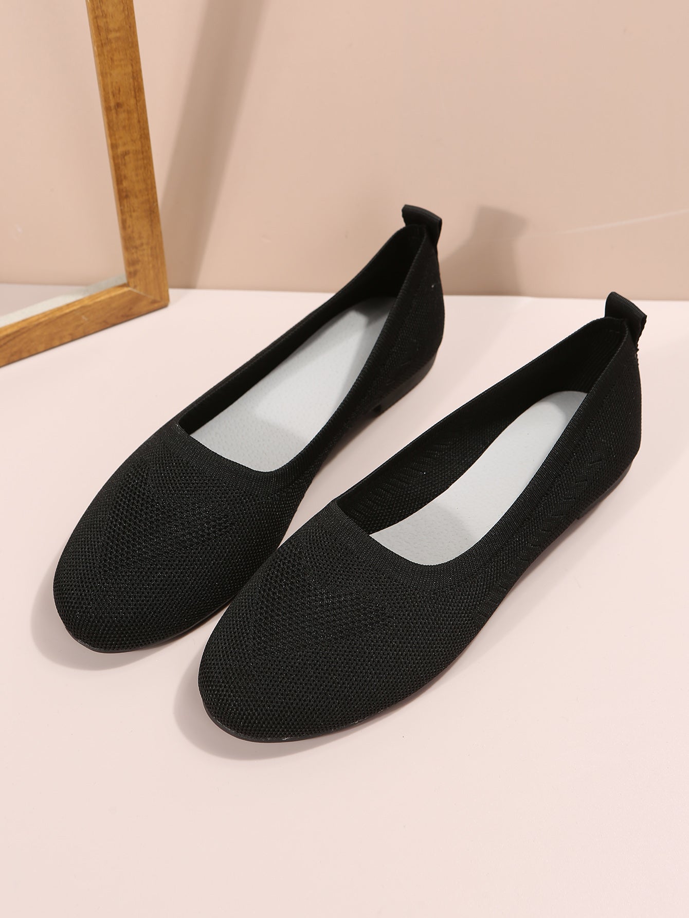 Four Seasons Large Size Women's Shoes New Breathable Casual Flat Soft Sole Comfortable Anti-slip Slip-on Lazy Shoes