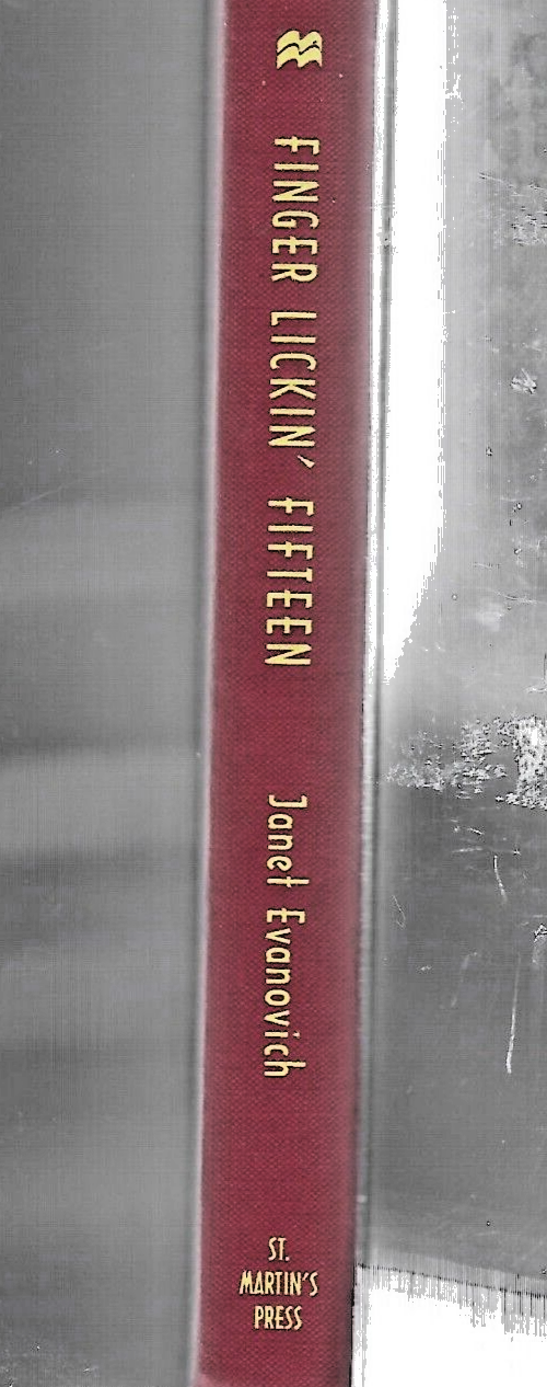 Finger Lickin Fifteen 2009 HC by Janet Evanovich                "Like New"   B-7