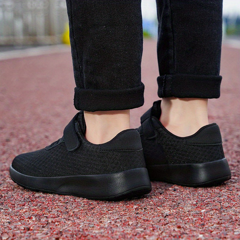 Fashionable Double Mesh Casual Sports Shoes for Boys, Suitable for Children Aged 8-12, Available in All Black And Sizes 28-39.