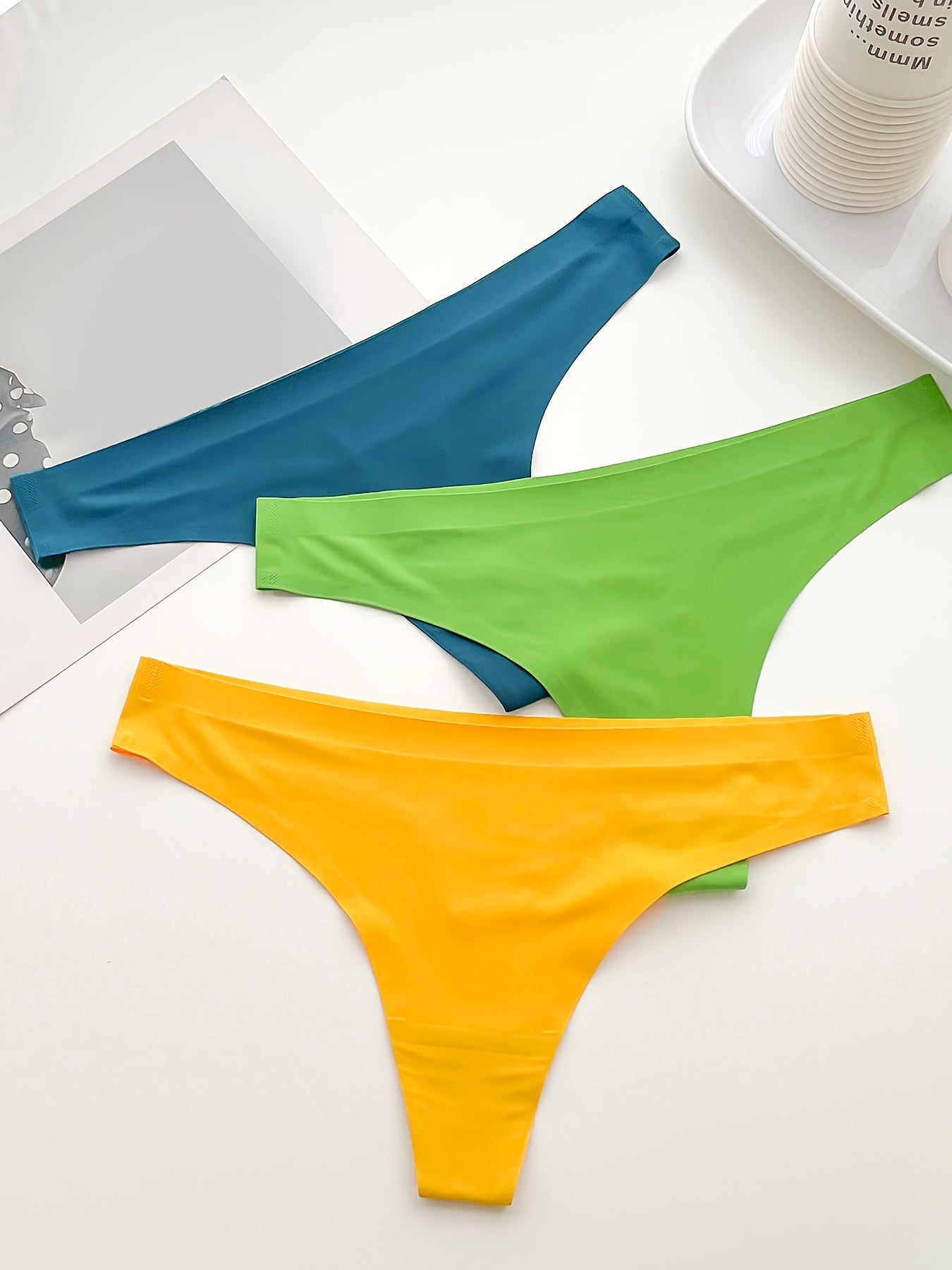 Seven-Pack Thin Breathable Comfortable Seamless Low-Rise Thong Panties, Smooth Fit Minimalist Design Lightweight Fabric, Vstring Panties Noshow Panties, Women's Essentials, 7P7008#, Casual Attire