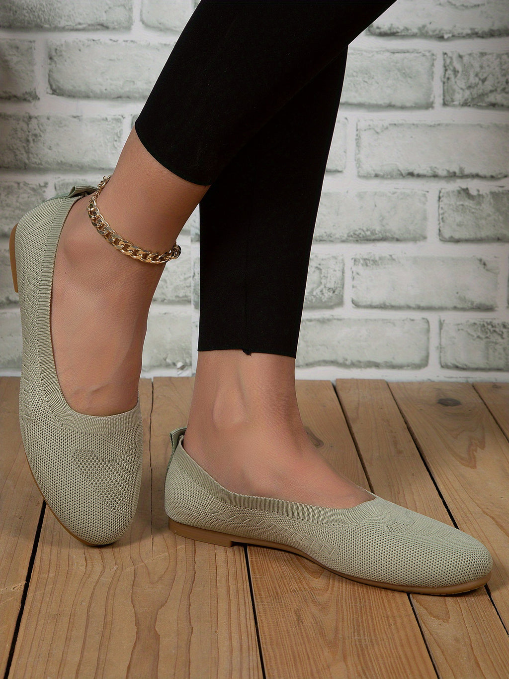 Four Seasons Large Size Women's Shoes New Breathable Casual Flat Soft Sole Comfortable Anti-slip Slip-on Lazy Shoes
