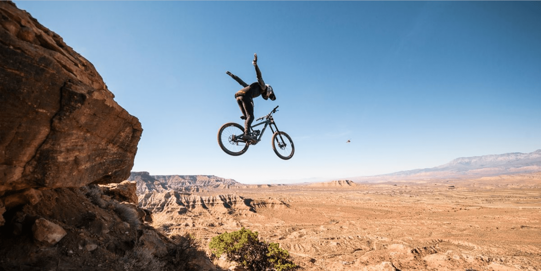 Pro Thor Geometry Cycling Jersey - Quick Dry, Breathable, Moisture Wicking, Long Sleeve MTB Shirt for Downhill Enduro Biking and Sports