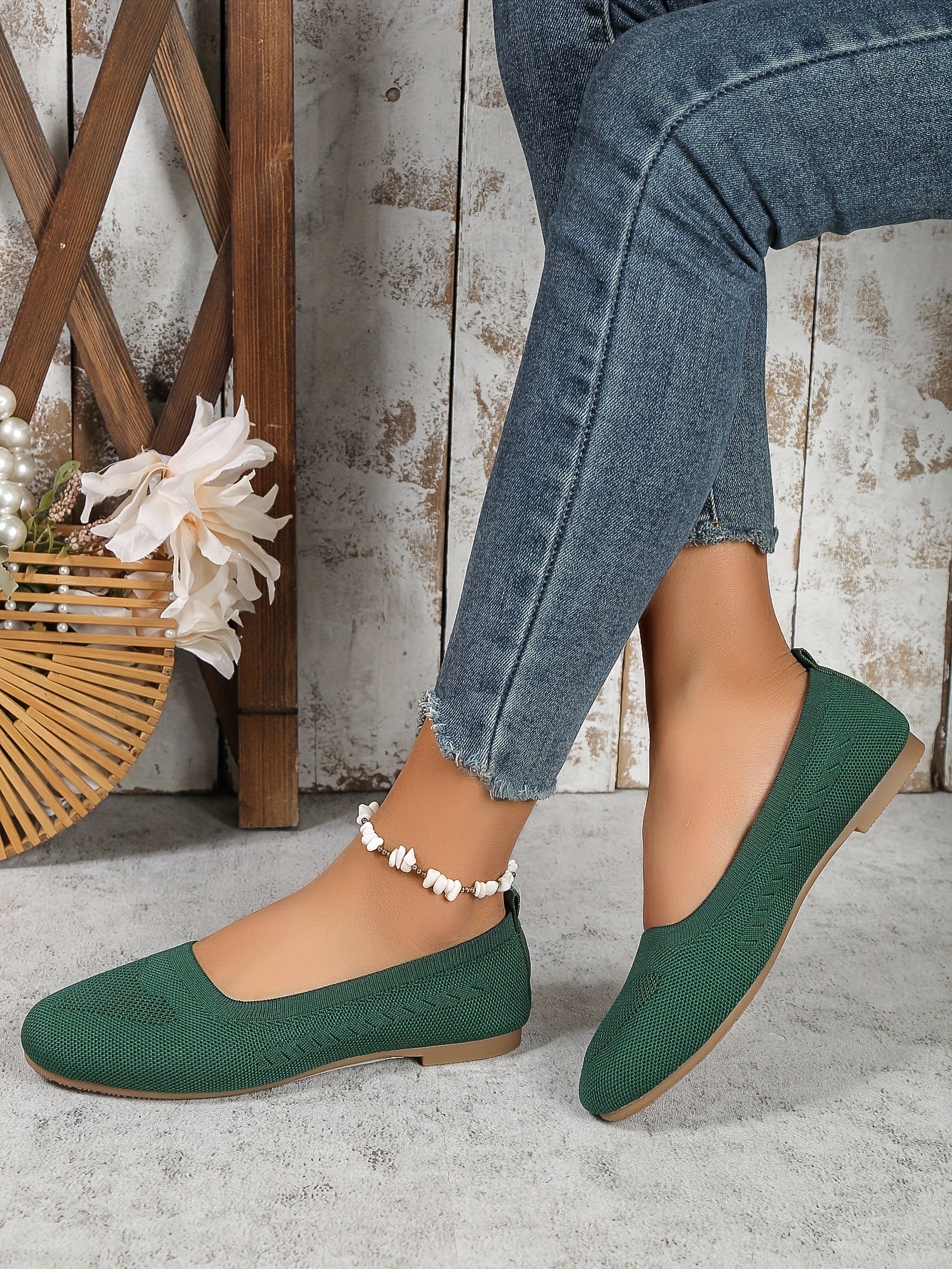 Four Seasons Large Size Women's Shoes New Breathable Casual Flat Soft Sole Comfortable Anti-slip Slip-on Lazy Shoes