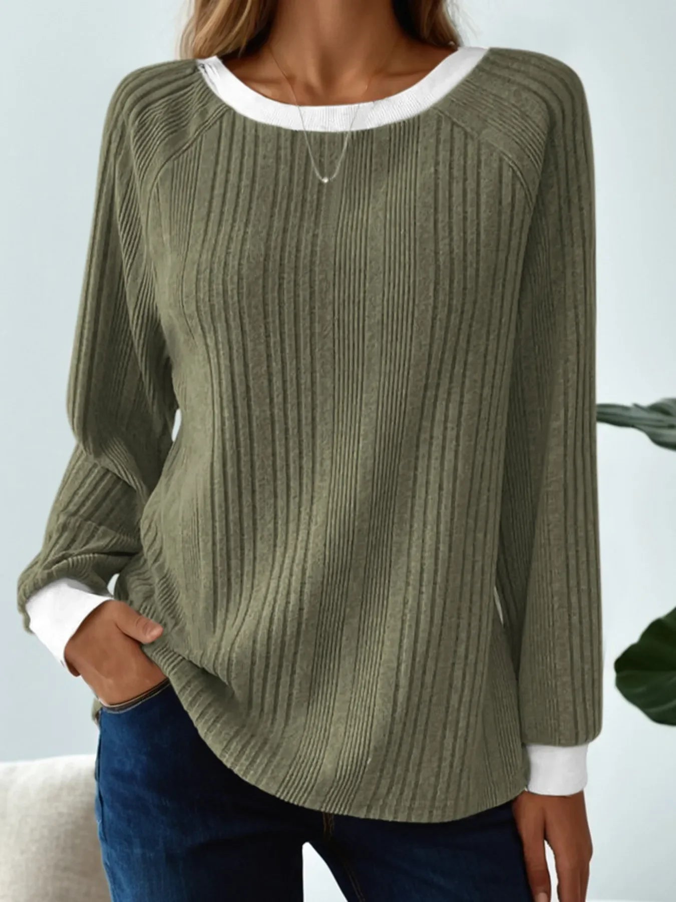 Ribbed Contrast Cuffed Round Neck Long Sleeve T Shirt