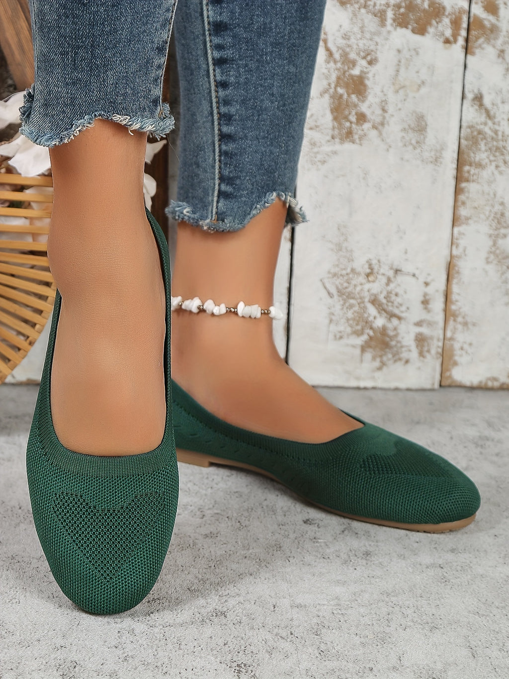 Four Seasons Large Size Women's Shoes New Breathable Casual Flat Soft Sole Comfortable Anti-slip Slip-on Lazy Shoes