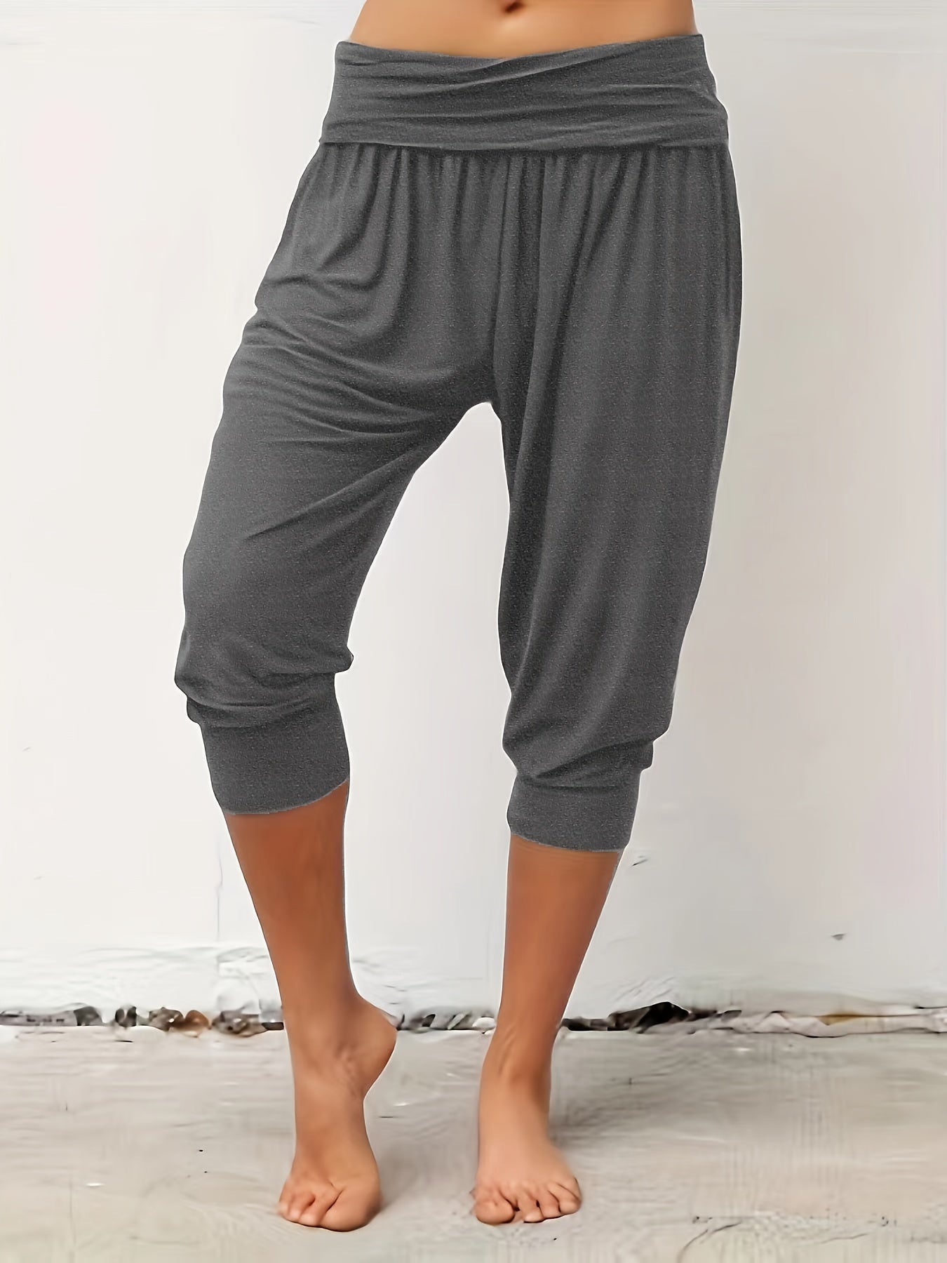 Stylish Women's Capri Pants - Comfortable Solid Loose Fit, Breathable Fabric, Perfect for Yoga, Workout, Sports, and Casual Wear - Summer Activewear Essentials