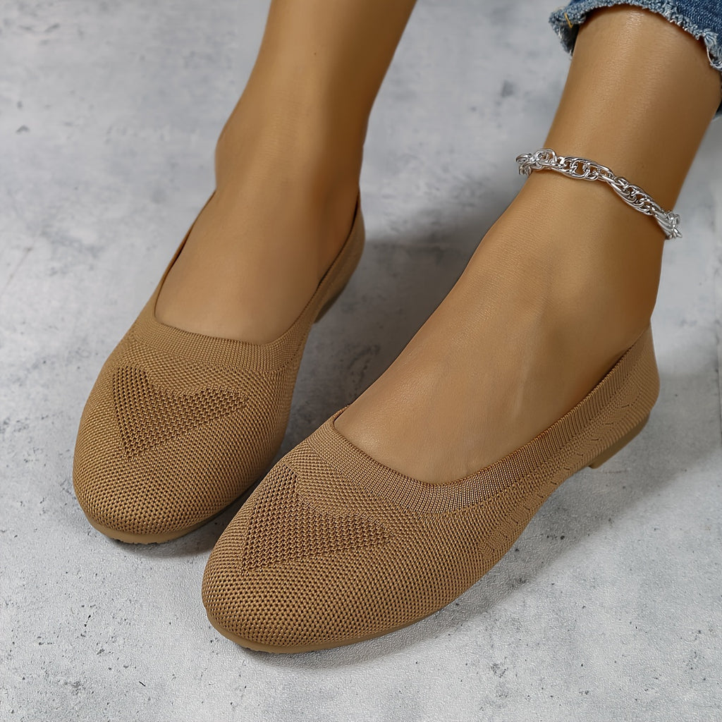 Four Seasons Large Size Women's Shoes New Breathable Casual Flat Soft Sole Comfortable Anti-slip Slip-on Lazy Shoes