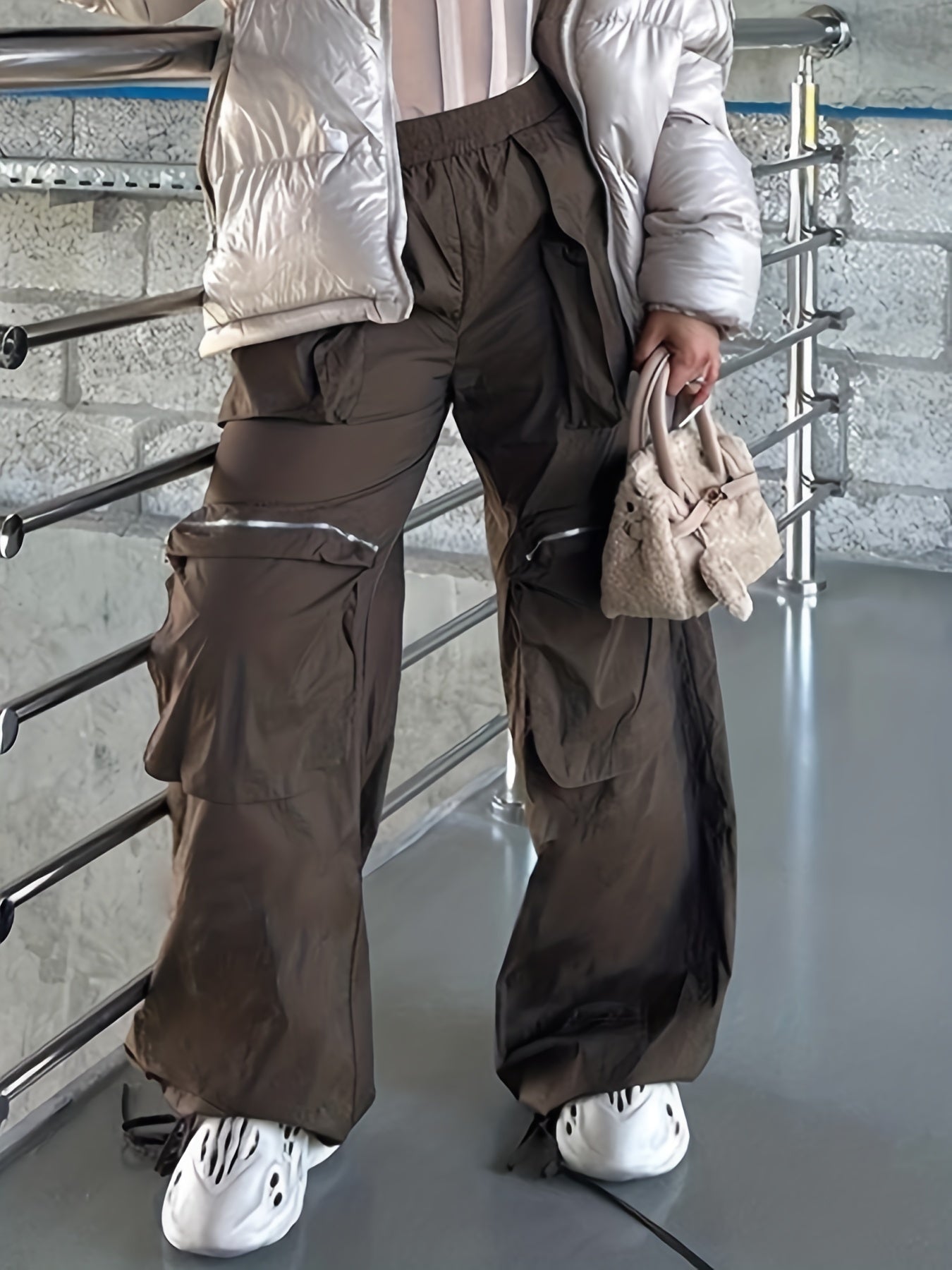 Fashion Y2K Loose Multi Pocket Zipper Pocket Cargo Pants, Casual Sports Loose Wide Leg Pants For Hiking, Women's Athleisure