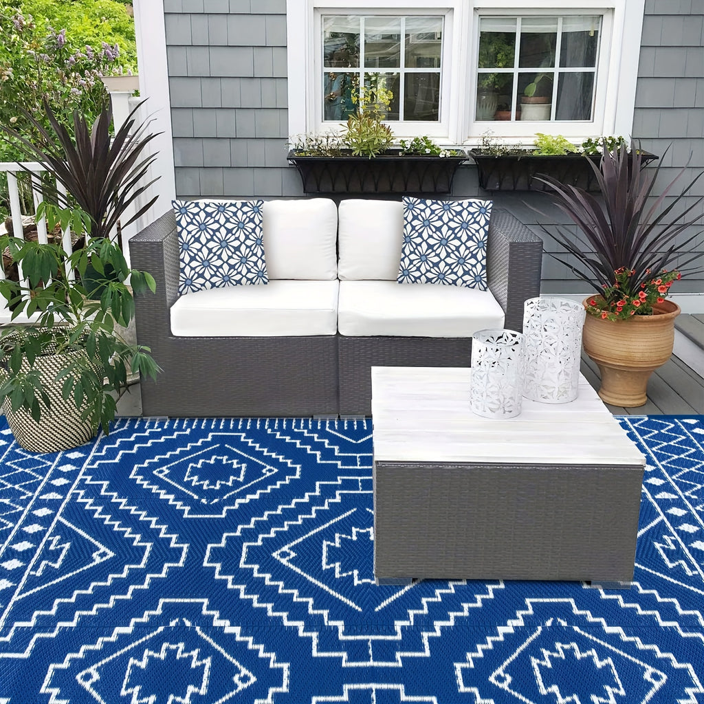 Large Outdoor Mat – Reversible Lightweight Straw Area Mat with Geometric Black & Beige Pattern for RV, Camping, Beach, and Patio Decor, Outdoor Rugs