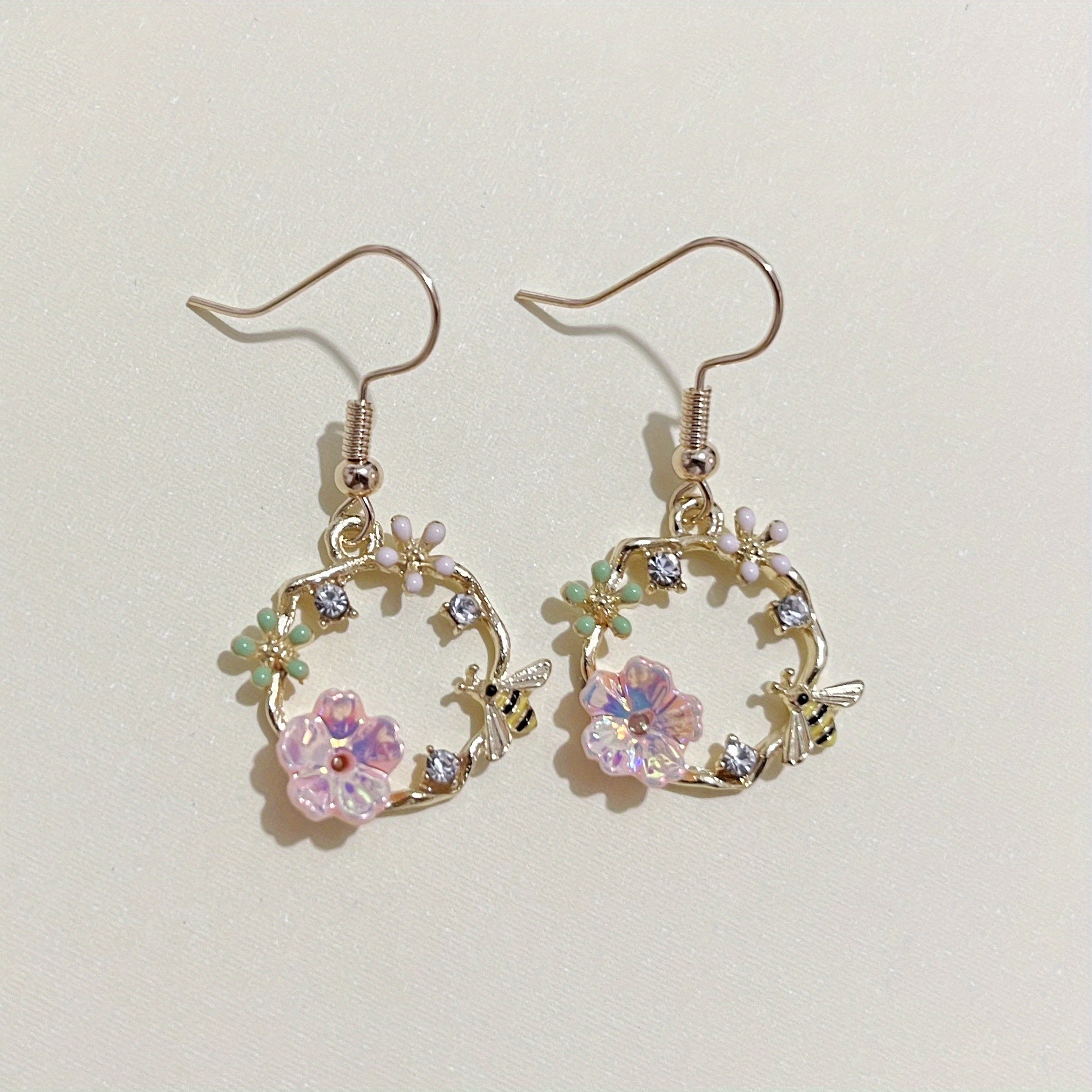 Korean fashion bee wreath Silvery needle earrings, fairy shell flower earrings