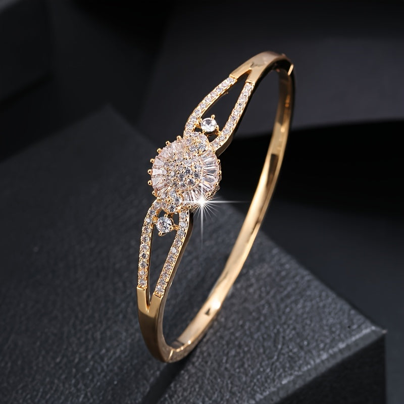[Trendy Zirconia Bracelet Luxury Design] Elegant And Sophisticated Zirconia Bracelet With A Trendy And Minimalist Design, Exuding A Sense Of Luxury And Fashion.