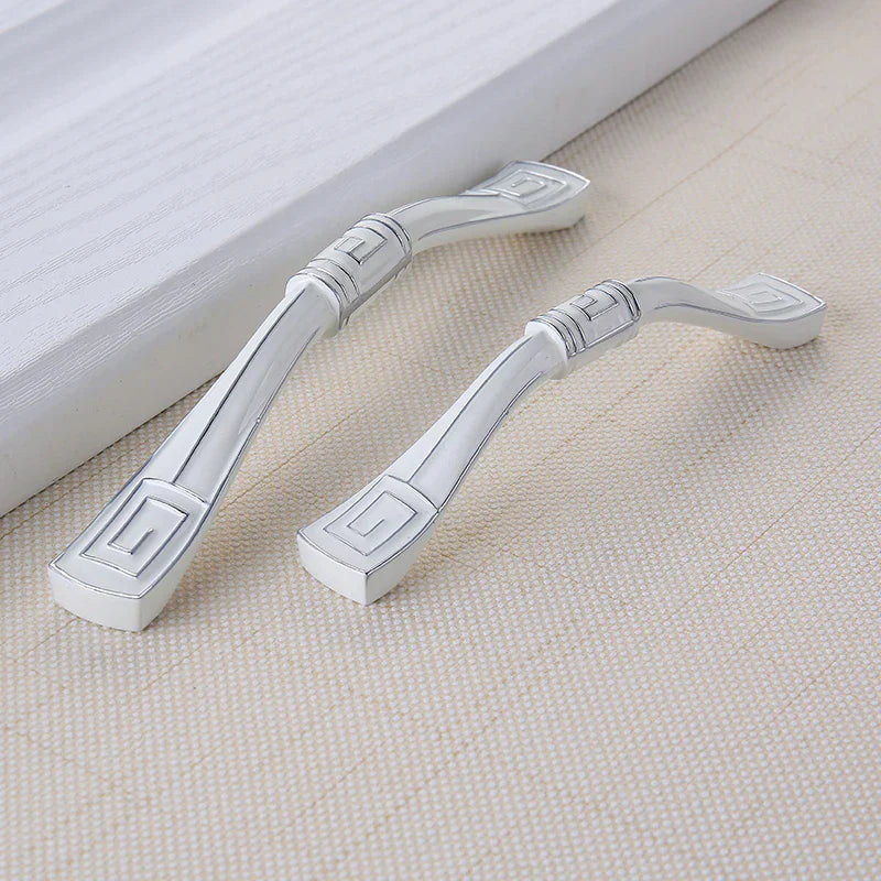 European Ivory White Cabinet Handle – Elegant Zinc Alloy Drawer Pulls for Dressers, Closets, and Cupboards (96mm)