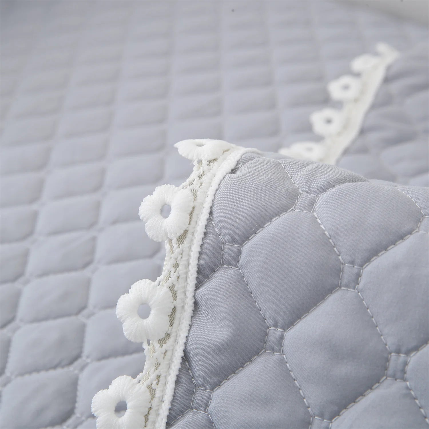 Quilted Sofa Cover Dogs Pets Kid Anti-Slip Couch Covers Anti-wear Slipcovers Furniture Protector Seat Cover