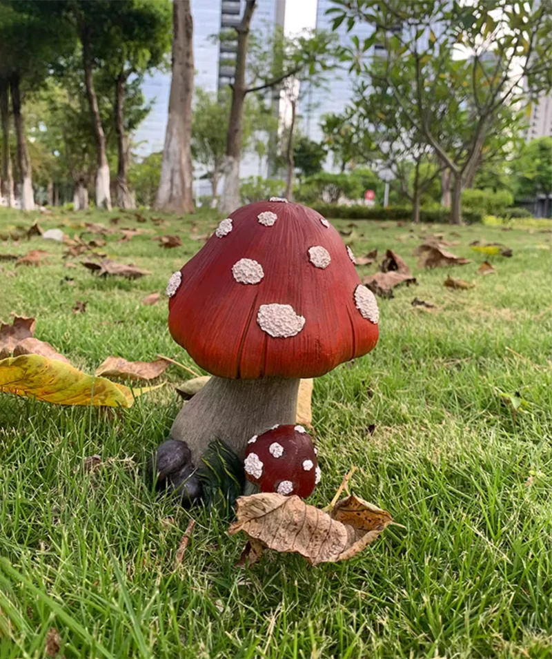 Garden Creative Simulation Mushroom Resin Decoration Items Outdoor Courtyard Lawn Accessories Kindergarten Landscape Ornaments