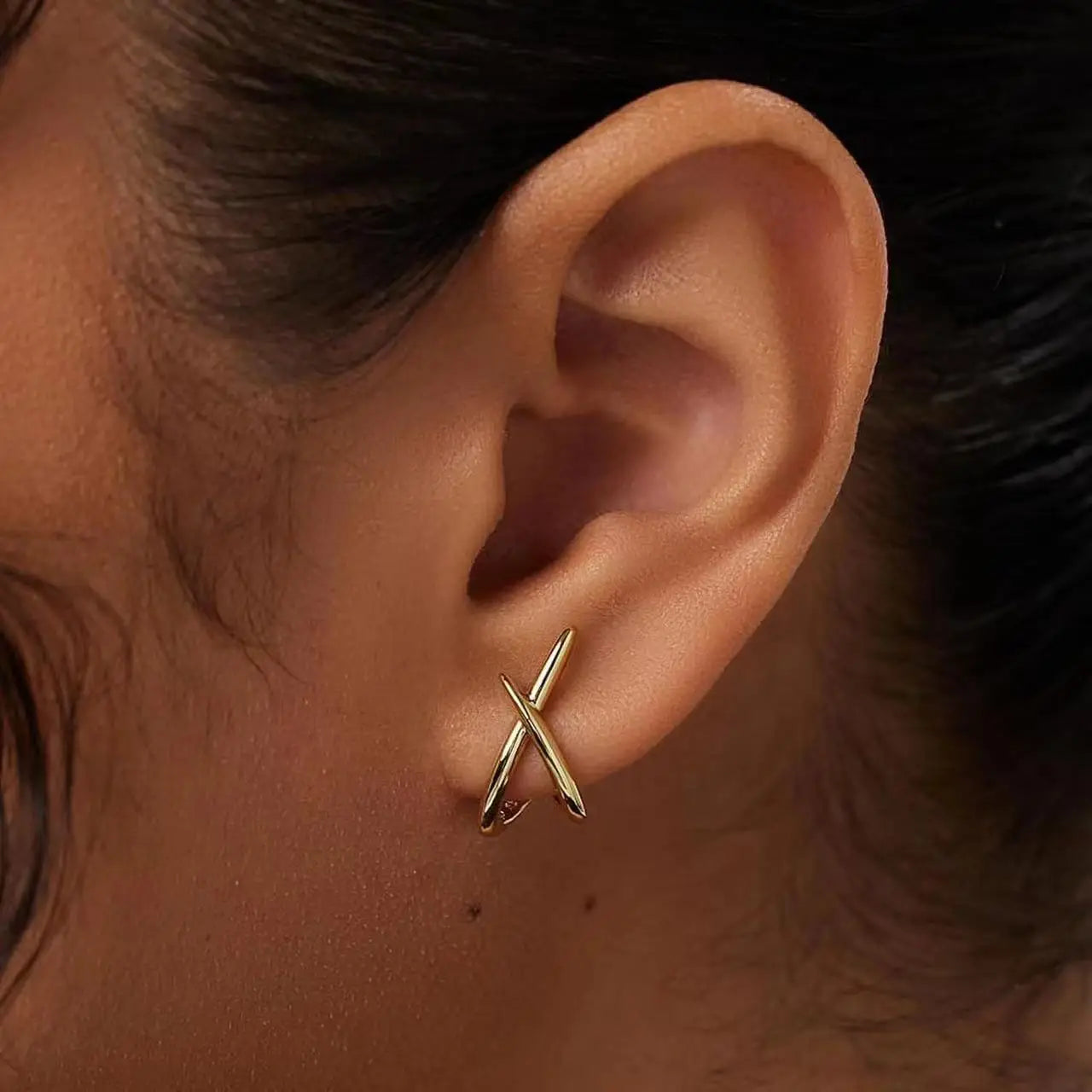 Trendy Inlaid with Rhinestones Cross Stud Earrings for Women Dainty Simple Minimalist Earring Fashion Jewelry Party Gifts