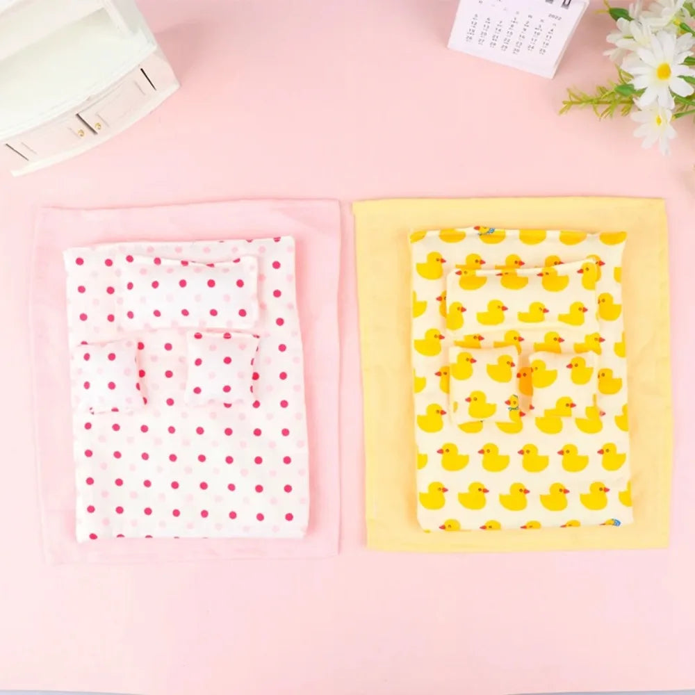 Five-piece Set Lovely Dollhouse Sleeping Blanket Bed Sheet Miniature Dollhouse Miniature Bed 1:12 Scale Quilt 20cm Bedding