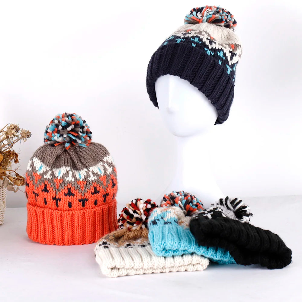2024 skiing Cashmere Woman Winter Hat Autumn Beanies With Pompom Warm Wool Skullies Wholesales acrylic beanies winter hat