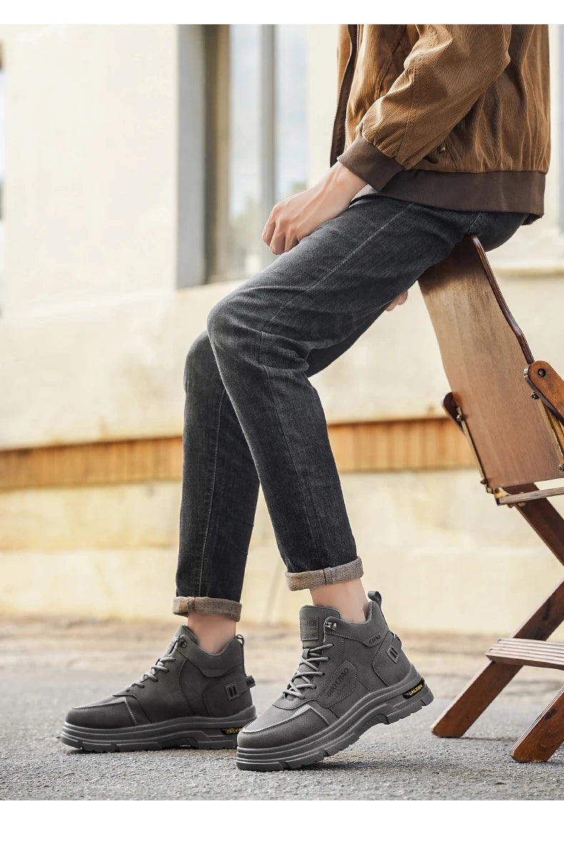 High Top Boots Four Season Outdoor Work Shoes Men's Anti Slip and Comfortable Black Boots Fashion British Casual Leather Boots