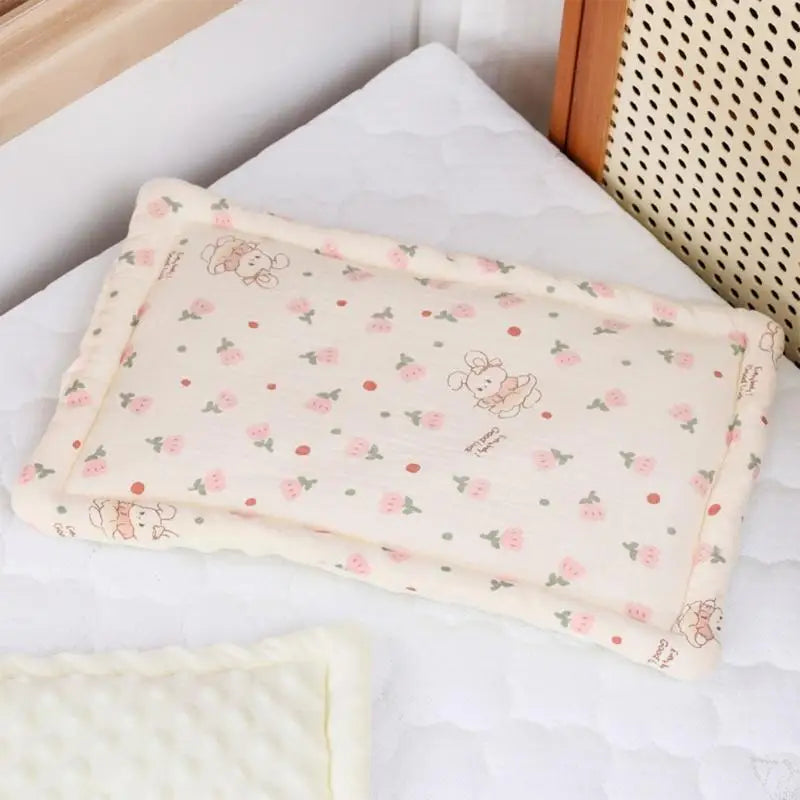 Soft Baby Bedding Pillow Breathable Pillow Enhances Newborns Sleep Experience 425F