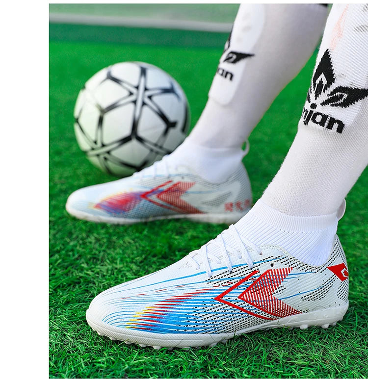 New High-Quality Sports Shoes with Strong Grip, Non-Slip and Wear-Resistant, Special Football Shoes for Youth and Adults for Competition and Training