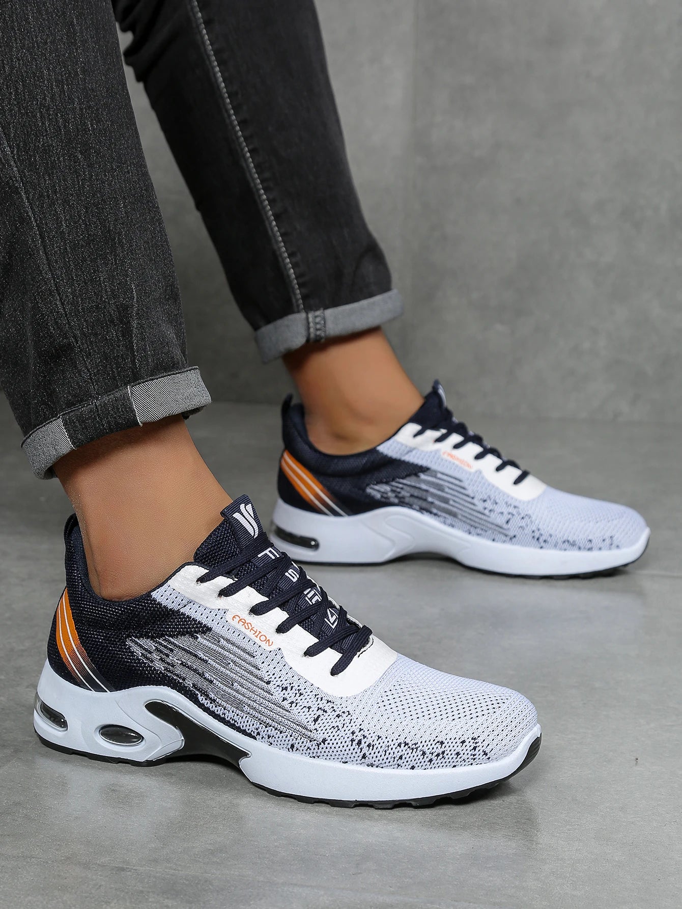 Men's shoes, men's casual shoes, breathable mesh, air-cushioned, soft-soled, color-blocked fashionable sports shoes