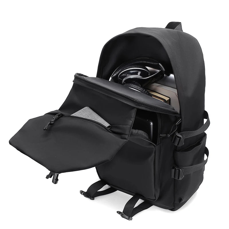 Simple solid color backpack,  travel backpack, plenty of storage space, very suitable for commuting, school, work and going out.