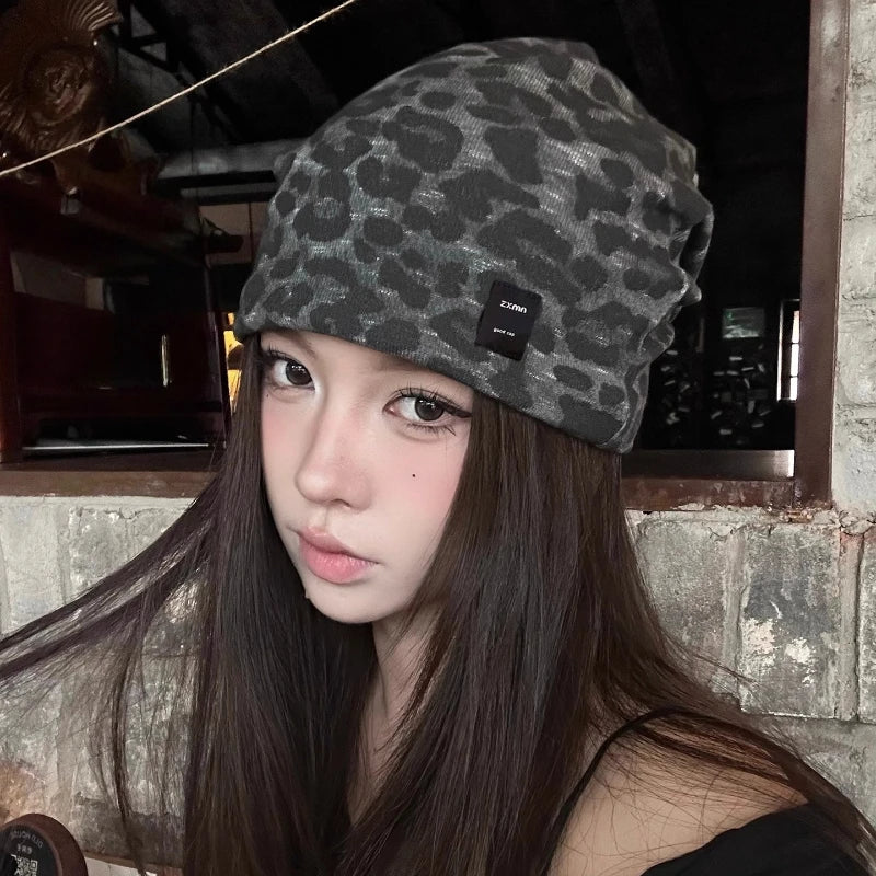 Y2K Retro Leopard Print Patch Beanies for Women Spring and Autumn Travel Casual Versatile Show Face Small Elegant Pullover Hat