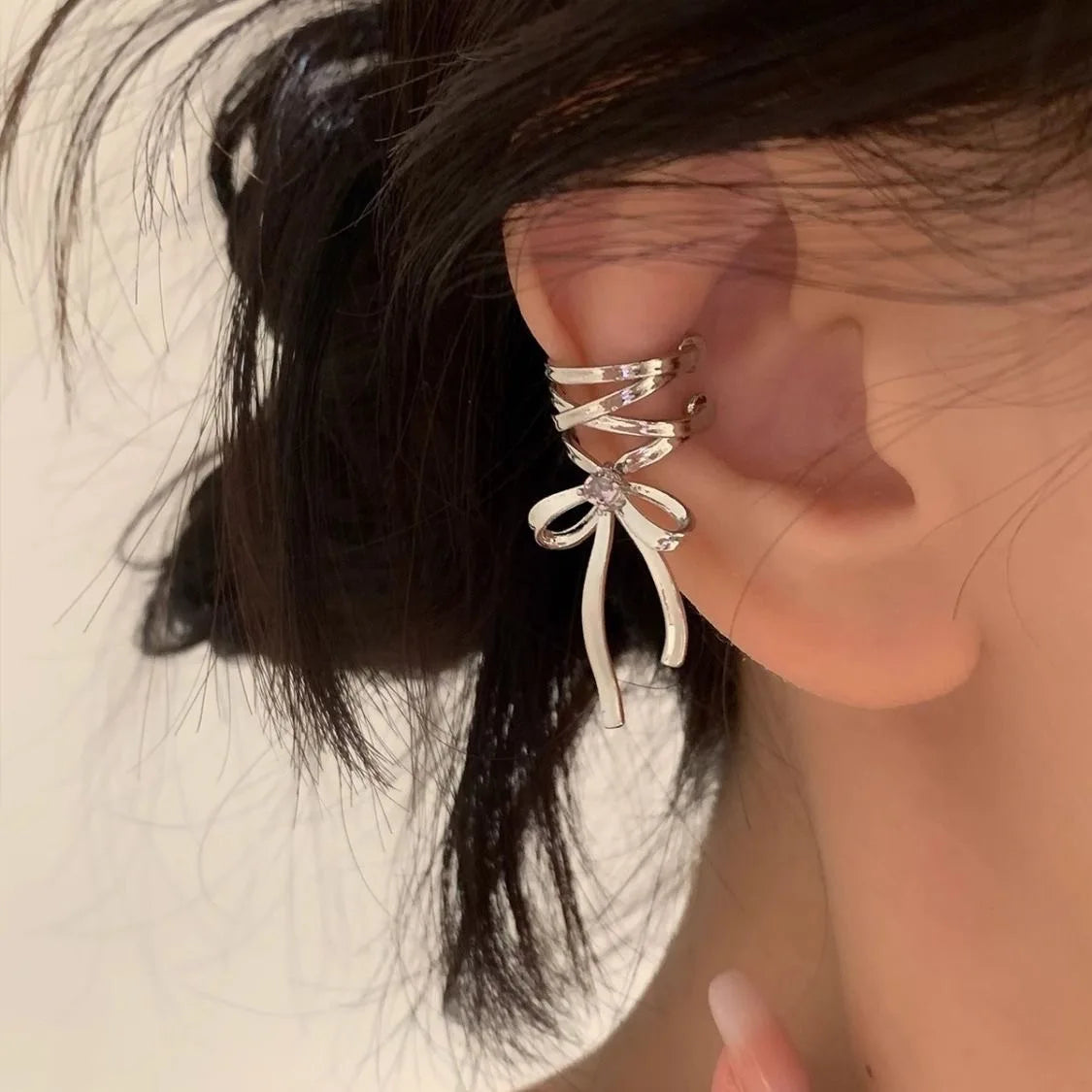 New Elegant Aesthetics Bow Knot Clip Earrings Women Non-Piercing Ear Clips Ballet Ribbon Style Ear Cuff Fashion Earrings Jewelry
