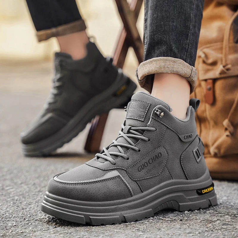 High Top Boots Four Season Outdoor Work Shoes Men's Anti Slip and Comfortable Black Boots Fashion British Casual Leather Boots