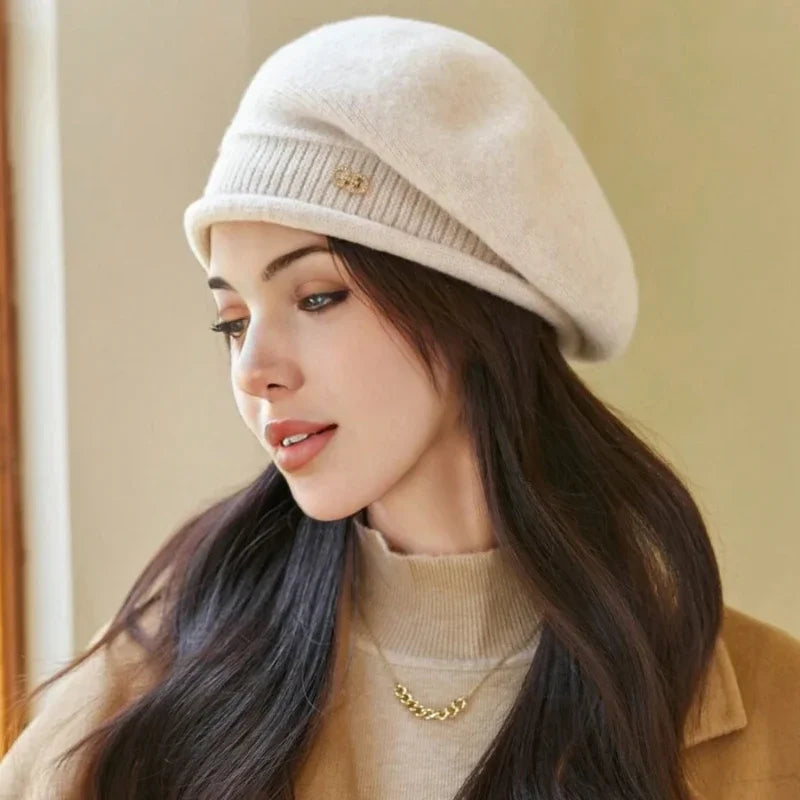Autumn and winter fashionable women's hats, elegant berets, warm and windproof pile hats, comfortable and versatile
