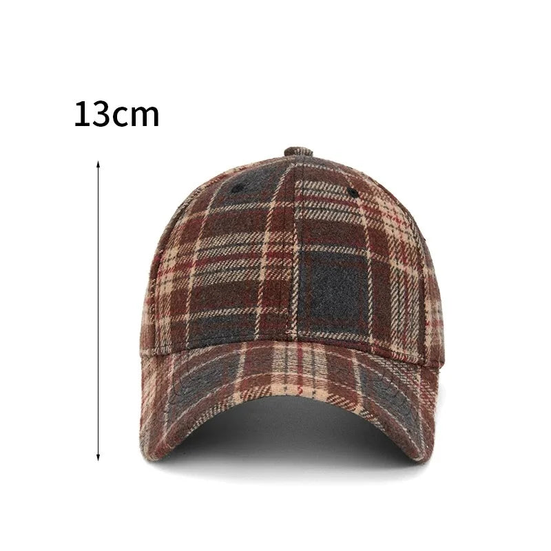 Hats for Men and Women New Classic Plaid Baseball Cap for Autumn and Winter Hard-Brimmed Face-Slimming Duckbill Cap Sun Hat