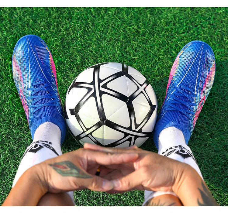 New High-Quality Sports Shoes with Strong Grip, Non-Slip and Wear-Resistant, Special Football Shoes for Youth and Adults for Competition and Training