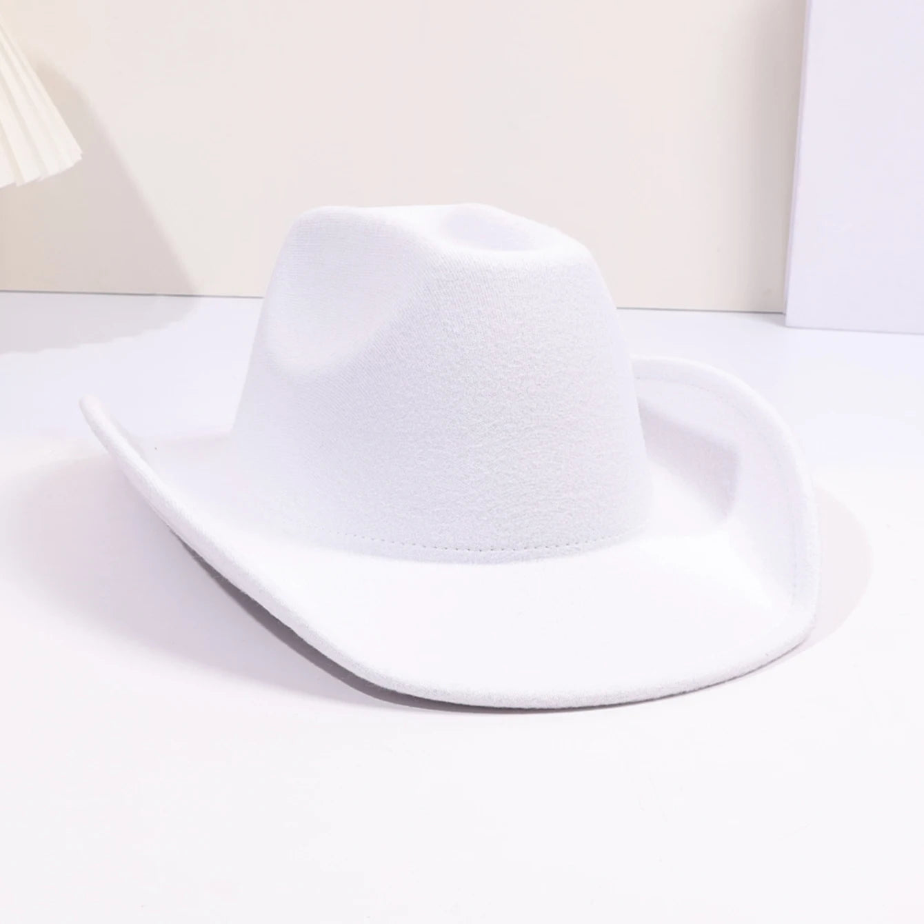 Solid color felt hat, British retro jazz hat, flat brimmed cowhide hat, flat top hat, can be paired with accessories