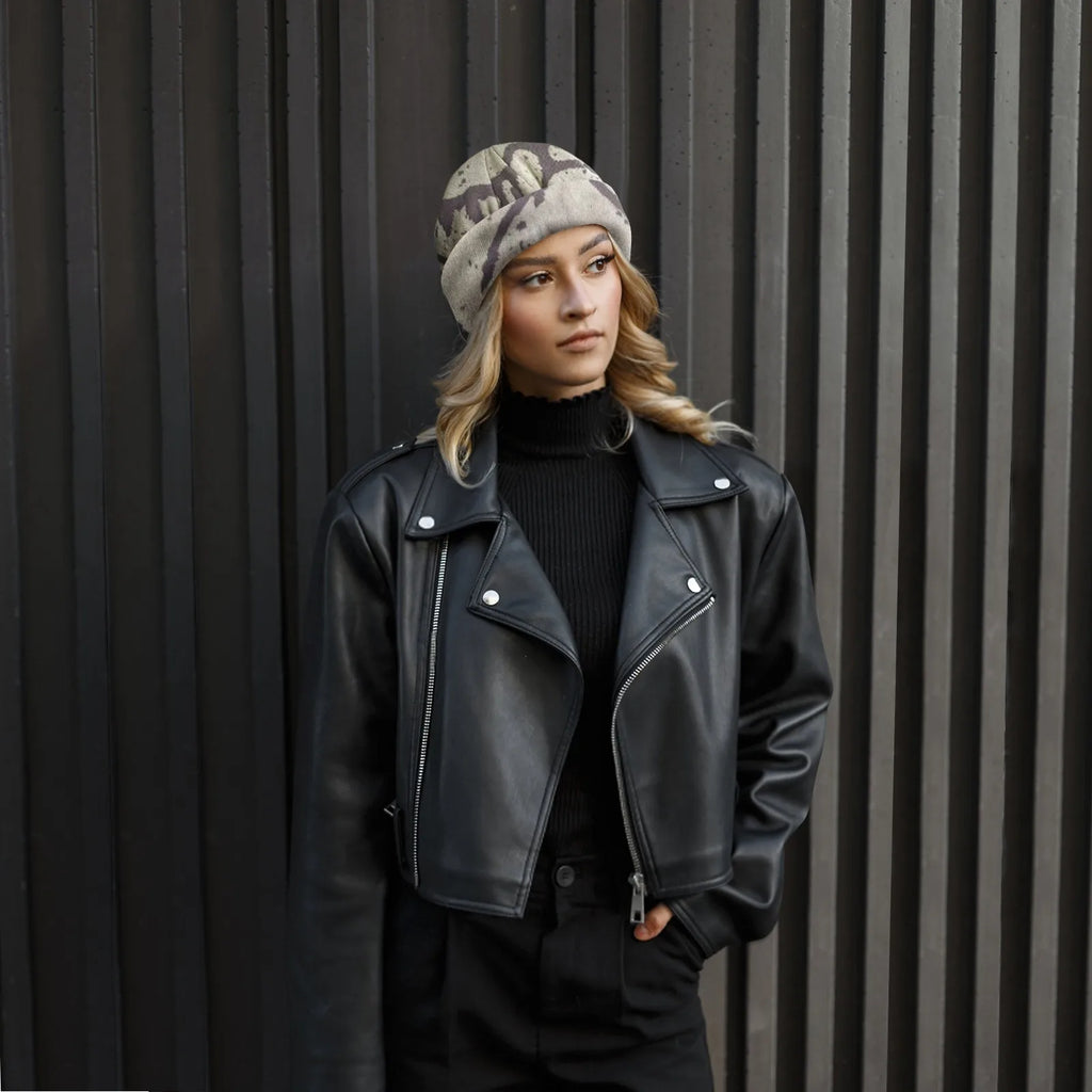 Embroidered Knitted Hats Men's And Women's Winter Hats Outdoor Riding Europe And The United States Fashion Warm Hat Casual Wear