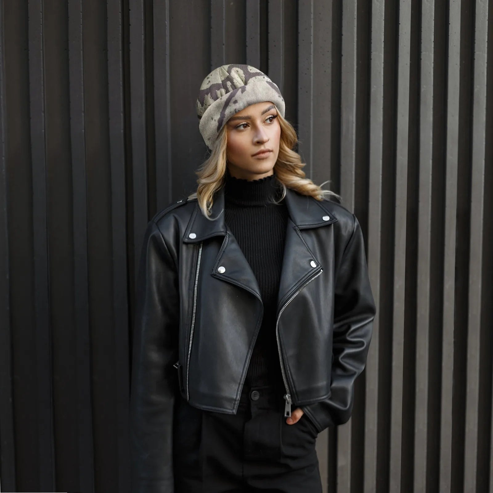 Embroidered Knitted Hats Men's And Women's Winter Hats Outdoor Riding Europe And The United States Fashion Warm Hat Casual Wear