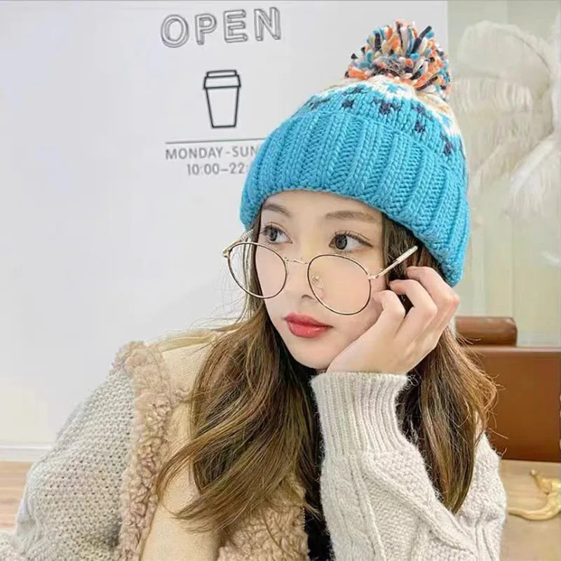 2024 skiing Cashmere Woman Winter Hat Autumn Beanies With Pompom Warm Wool Skullies Wholesales acrylic beanies winter hat