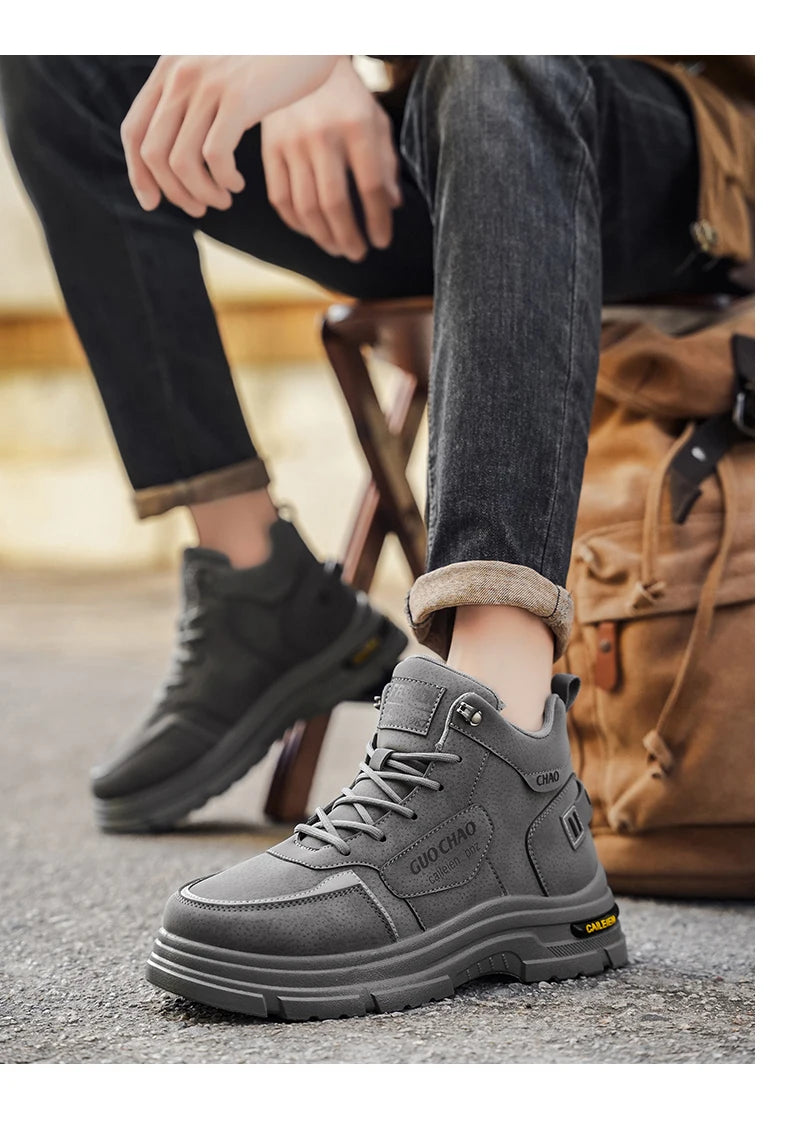 High Top Boots Four Season Outdoor Work Shoes Men's Anti Slip and Comfortable Black Boots Fashion British Casual Leather Boots